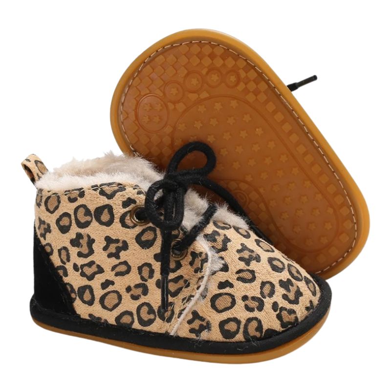 Bota Infantil Bebê Com Pelúcia Interna Bota Infantil Bebê Com Pelúcia Interna Loja do Bambino Onça 0 a 6 meses (11cm)
