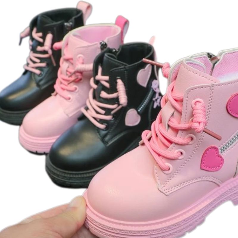 Coturno Infantil com Zíper Lateral Corações Coturno Infantil com Zíper Lateral Corações Loja do Bambino