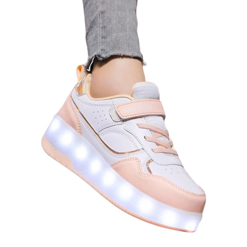 Tênis Com Rodinha e Luz de Led Infantil Tênis Com Rodinha e Luz de Led Infantil Loja do Bambino