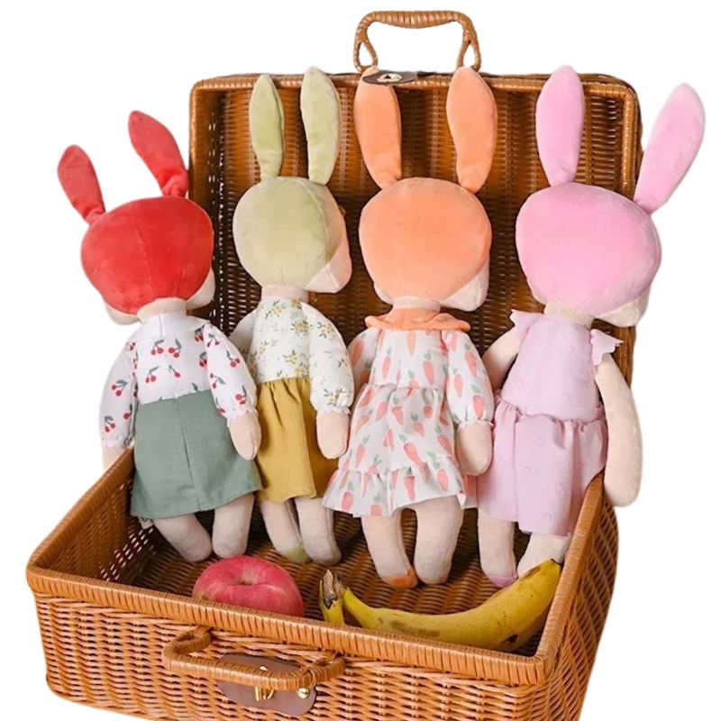 Boneca de Pelúcia Angela Coelha Boneca de Pelúcia Angela Coelha Loja do Bambino 