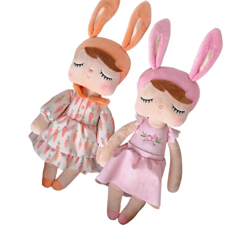 Boneca de Pelúcia Angela Coelha Boneca de Pelúcia Angela Coelha Loja do Bambino 