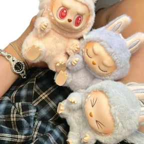 Boneco Labubu Sentado Coleção Completa Boneco Labubu Sentado Coleção Completa Loja do Bambino 