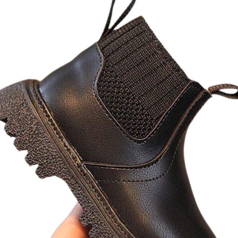 Bota Cano Curto Infantil com Zíper Lateral Bota Cano Curto Infantil com Zíper Lateral Loja do Bambino 