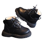 Bota Coturno de Couro Infantil Pelúciada Bota Coturno de Couro Infantil Peluciada Loja do Bambino 