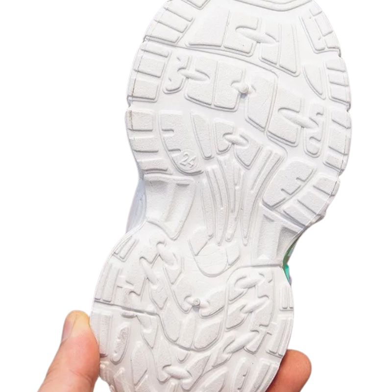 Botinha Infantil Feminina Com Luz LED Botinha Infantil Feminina Com Luz LED Loja do Bambino 