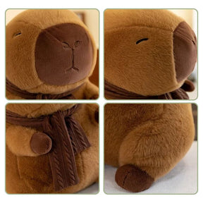 Capivara de Pelúcia com Cachecol Capivara de Pelúcia com Cachecol Loja do Bambino 