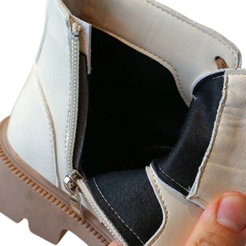 Coturno Couro Infantil Feminino Zíper Lateral Cereja Coturno Couro Infantil Feminino Zíper Lateral Cereja Loja do Bambino 