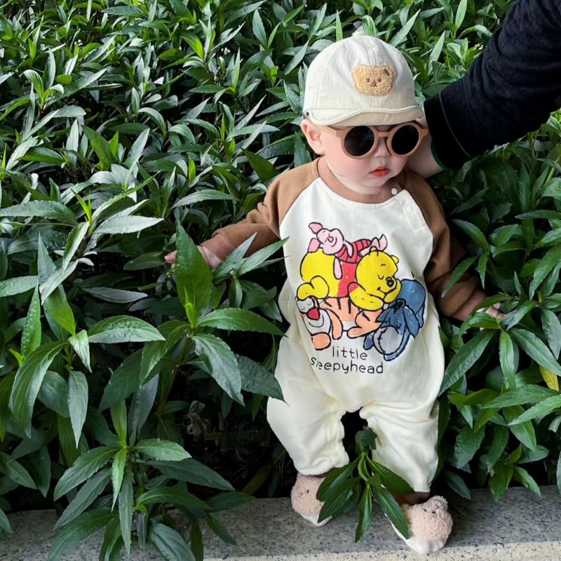 Macacão de Bebê Ursinho Pooh Bambino Macacão de Bebê Ursinho Pooh Bambino Loja do Bambino 