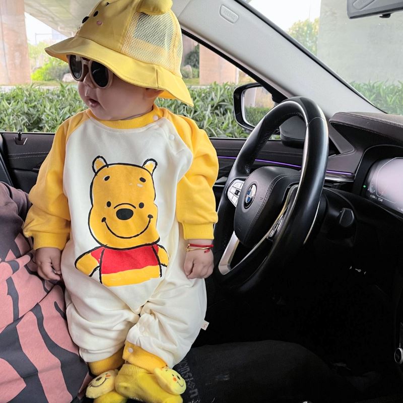 Macacão de Bebê Ursinho Pooh Bambino Macacão de Bebê Ursinho Pooh Bambino Loja do Bambino 