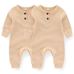 Macacão bebê Manga Longa Unissex - Compre 1 e leve 2 Macacão bebê Manga Longa Unissex - Compre 1 e leve 2 Loja do Bambino Bege 0 a 3 meses 