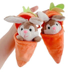 Mini Coelho de pelúcia com cenoura Mini Coelho de pelúcia com cenoura Loja do Bambino 