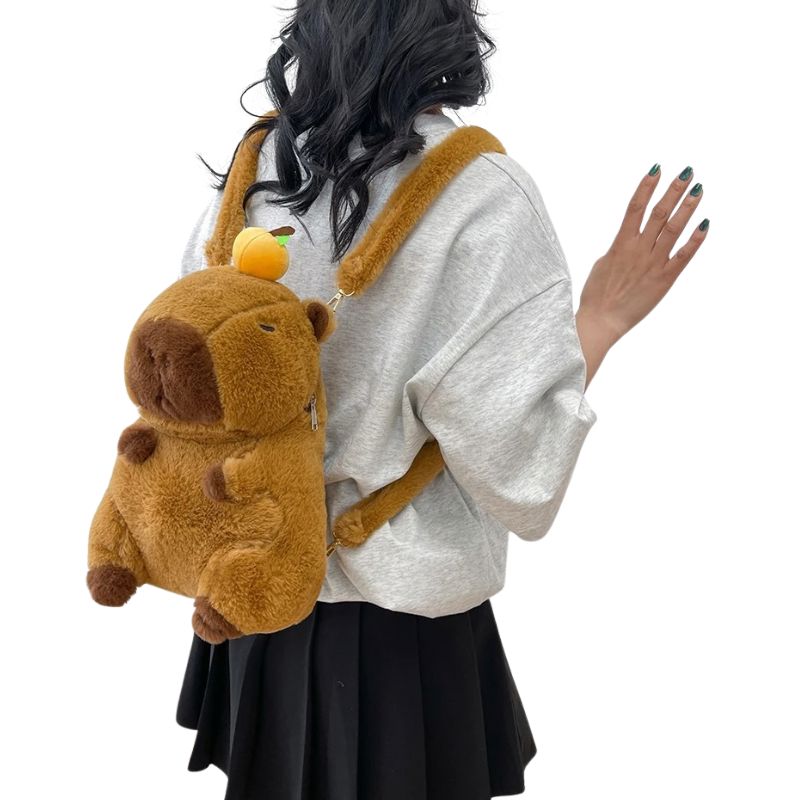 Mochila Infantil Pelúcia Capivara Mochila Infantil Pelúcia Capivara Loja do Bambino 