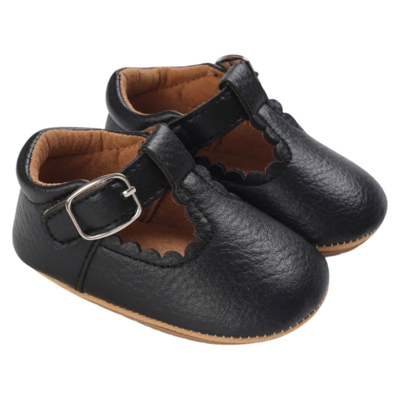 Sapatinho De Couro Para Bebê Sapatinho De Couro Para Bebê Loja do Bambino Preto 0 a 6 meses (11cm) 