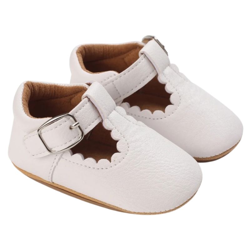 Sapatinho De Couro Para Bebê Sapatinho De Couro Para Bebê Loja do Bambino Branco 0 a 6 meses (11cm) 