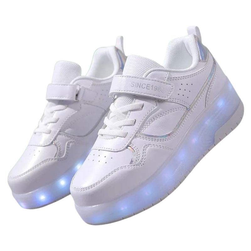 Tênis Com Rodinha e Luz de Led Infantil Tênis Com Rodinha e Luz de Led Infantil Loja do Bambino 