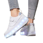 Tênis Com Rodinha e Luz de Led Infantil Tênis Com Rodinha e Luz de Led Infantil Loja do Bambino 