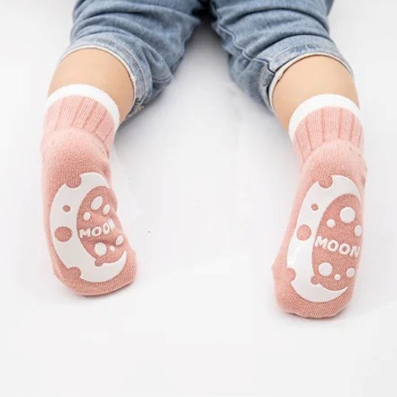 Meias Bebê Antiderrapante Cano Médio - Conjunto com 3 unidades Meias Bebe Antiderrapante Cano Médio Loja do Bambino 